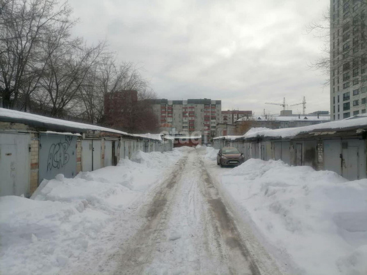 Гараж/парковка 50 лет Октября 59