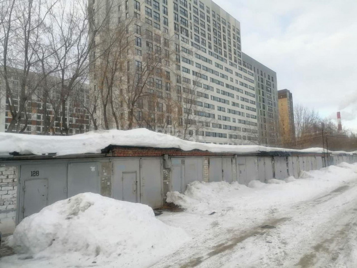 Гараж/парковка 50 лет Октября 59
