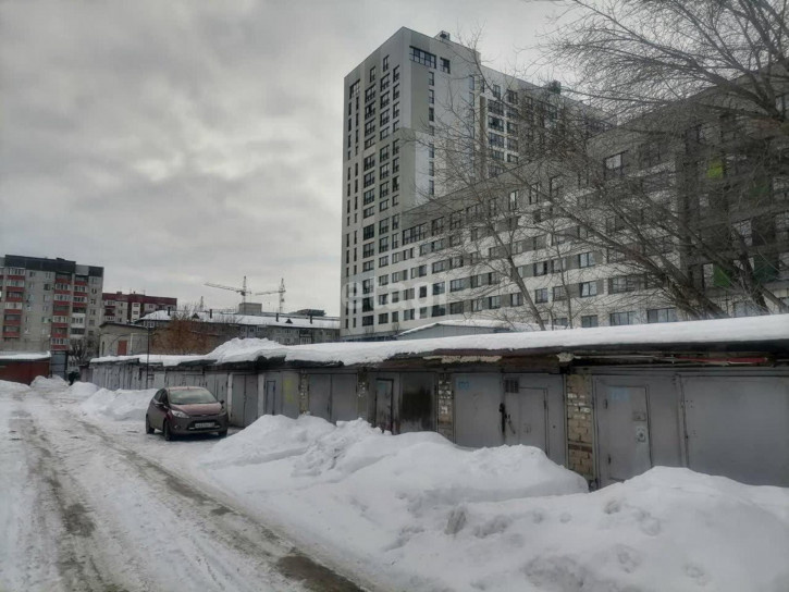 Гараж/парковка 50 лет Октября 59