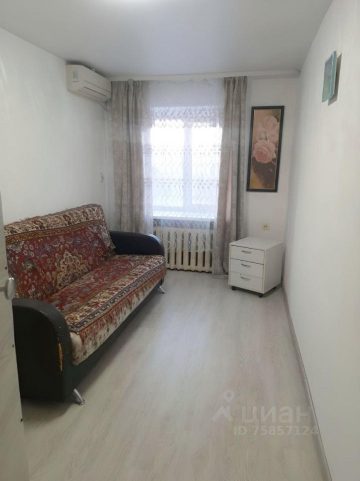 Комната Туркестанская улица, 2А,  д. 2А