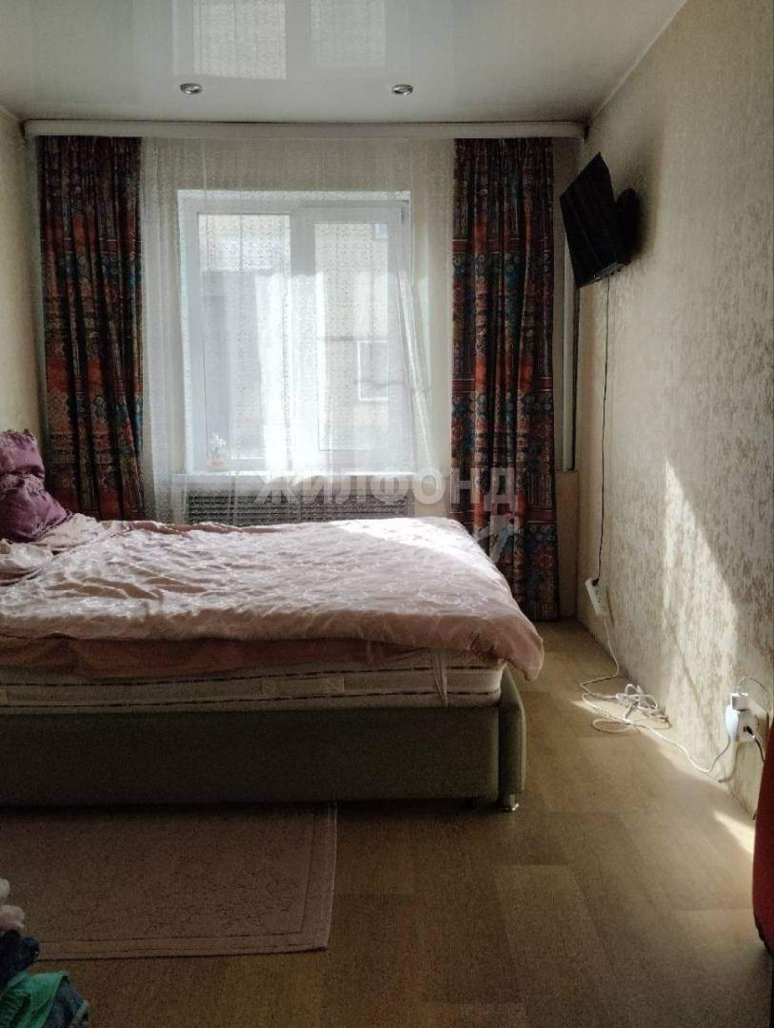 Купить дачу, дом, коттедж за 12 000 000 рублей на Крутой переулок