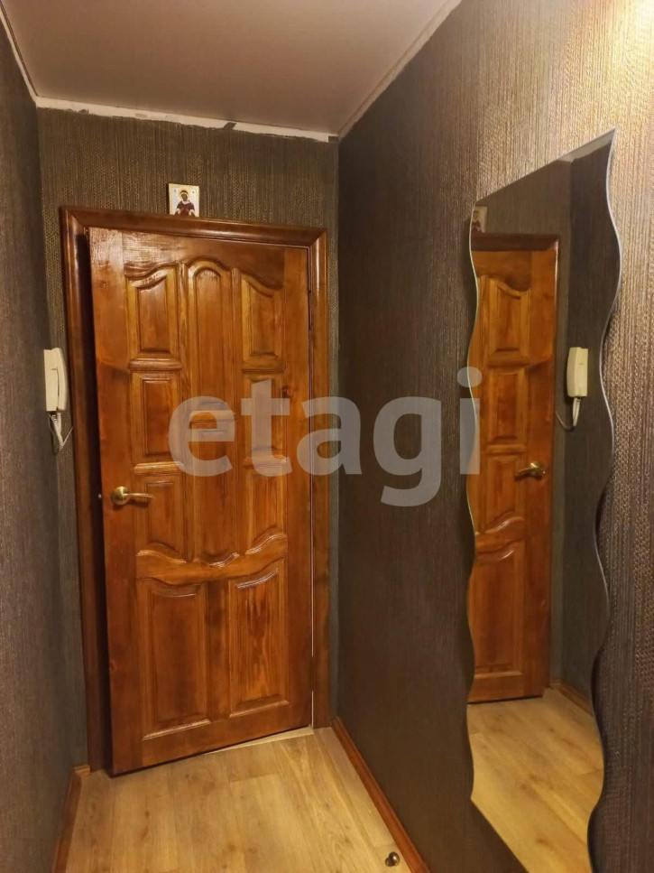 2-комн квартира улица Камозина