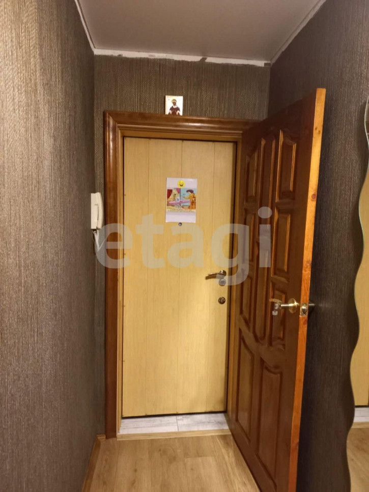 2-комн квартира улица Камозина