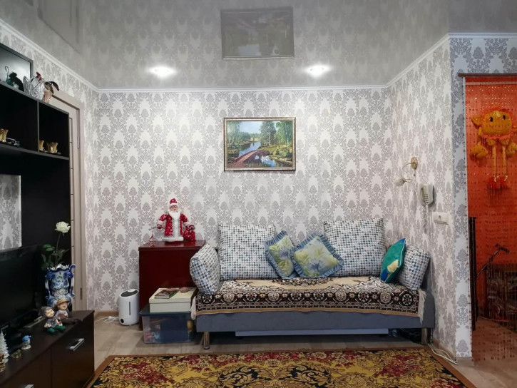 2-комн квартира улица Ромашина