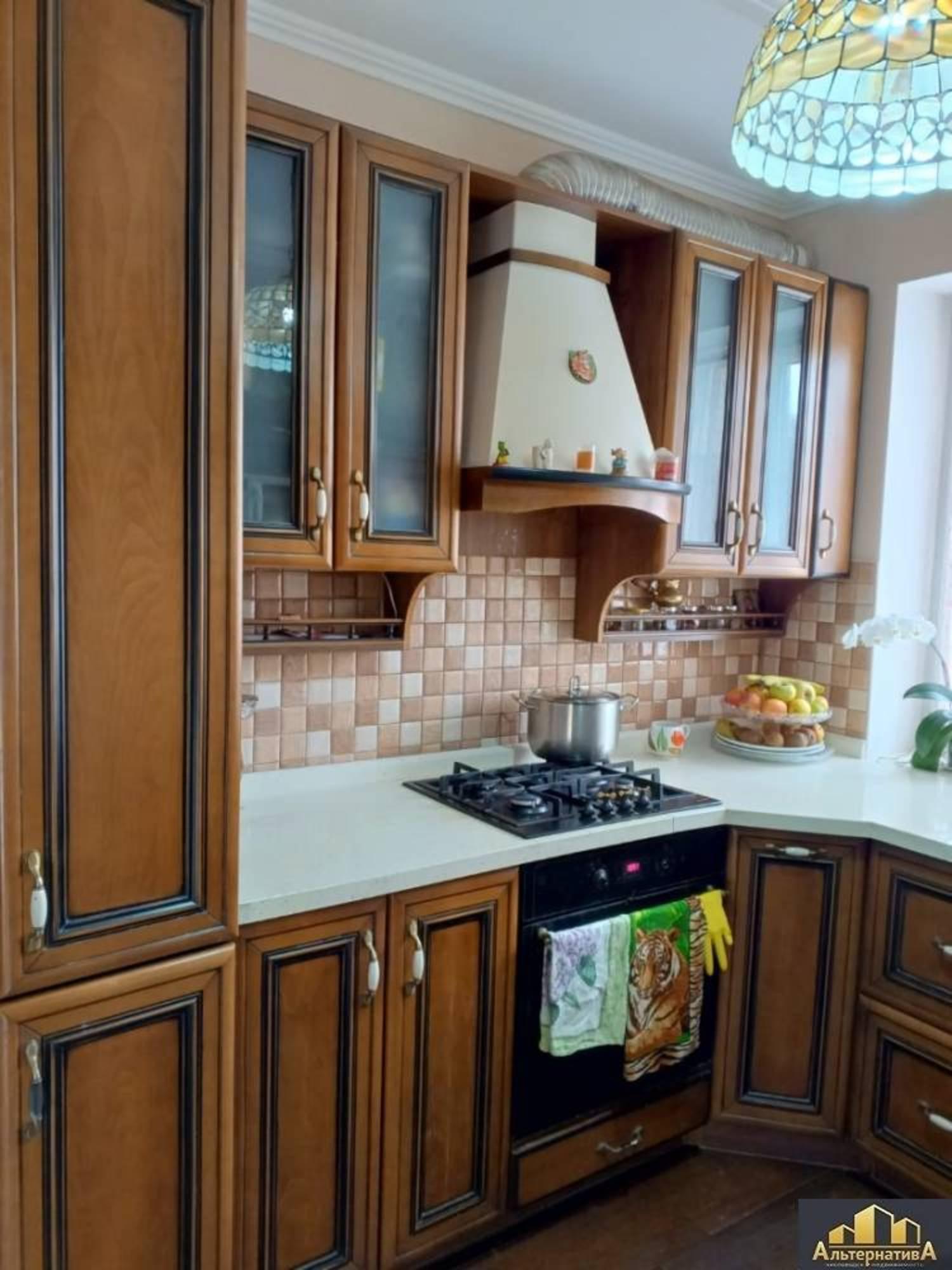 Купить дачу, дом, коттедж за 25 000 000 рублей на Гагарина ул.