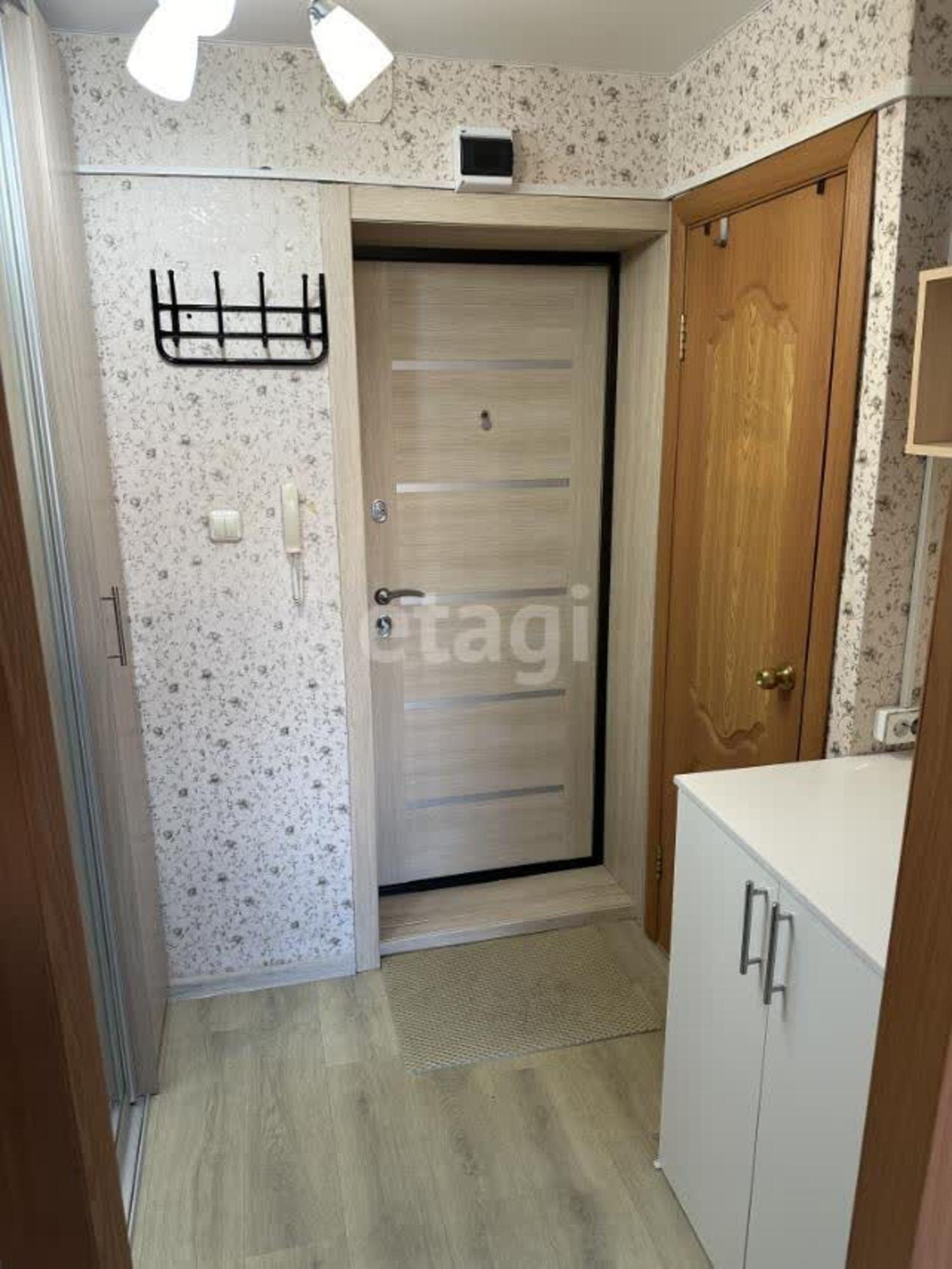 Купить квартиру за 2 300 000 рублей на Парфенова, 20