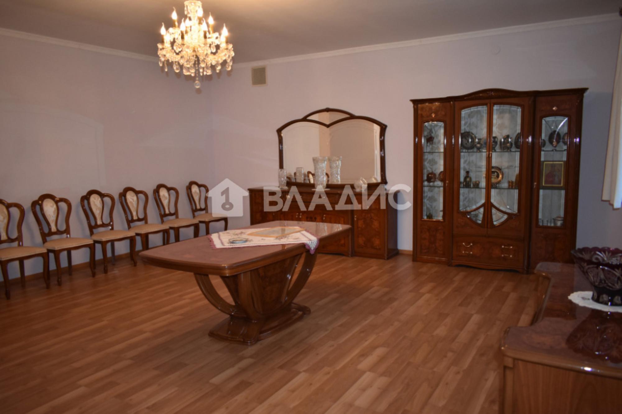 Купить дачу, дом, коттедж за 70 000 000 рублей на 1-я Пионерская улица