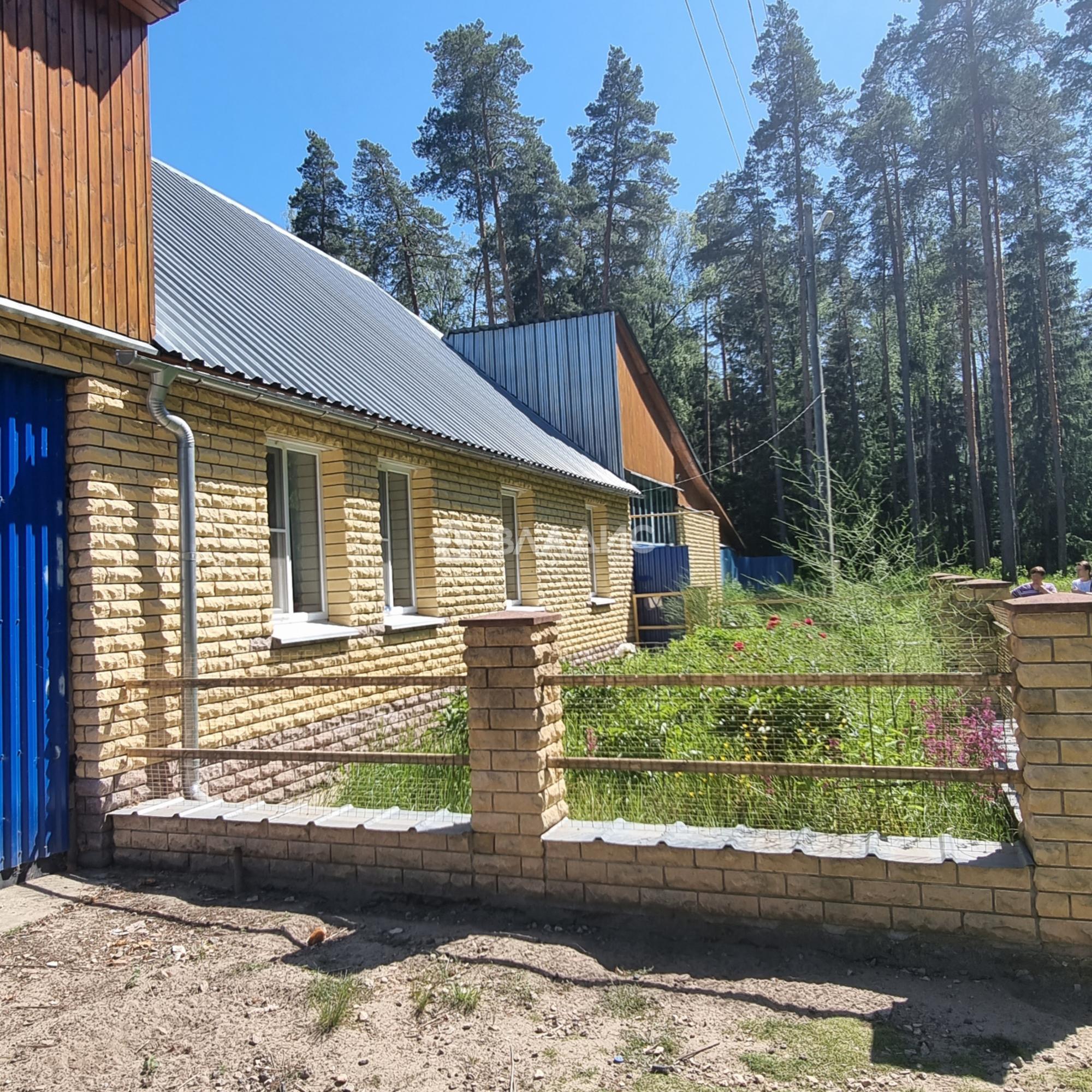Купить дачу, дом, коттедж за 3 800 000 рублей на Красная улица