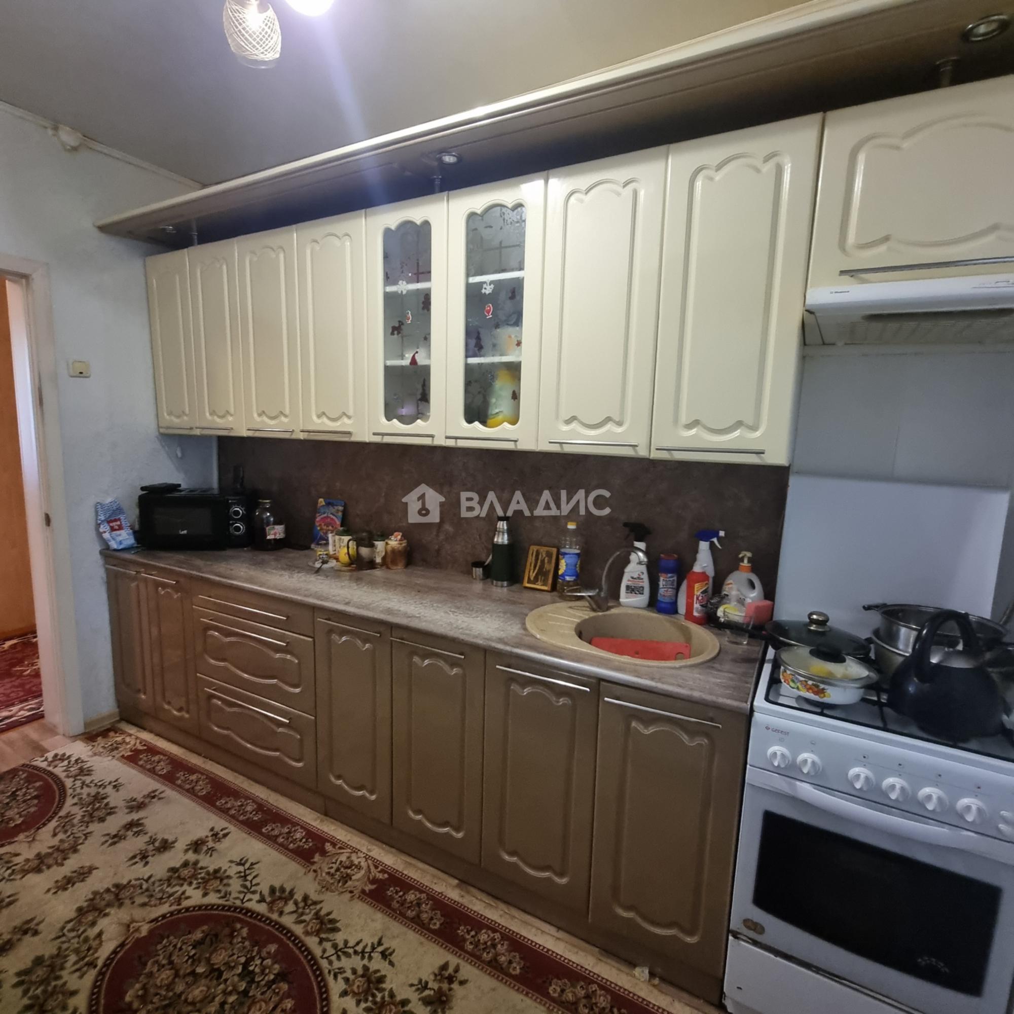 Купить дачу, дом, коттедж за 3 800 000 рублей на Красная улица