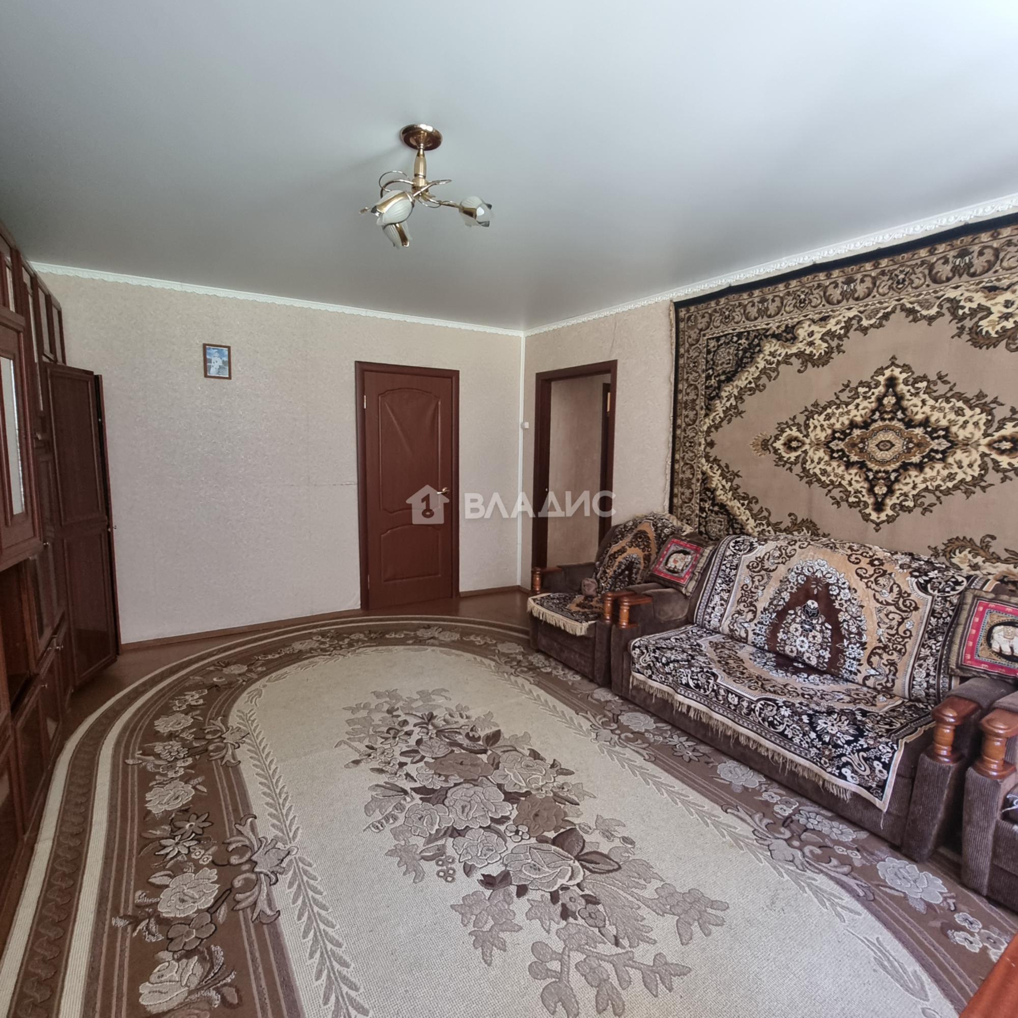 Купить дачу, дом, коттедж за 3 800 000 рублей на Красная улица