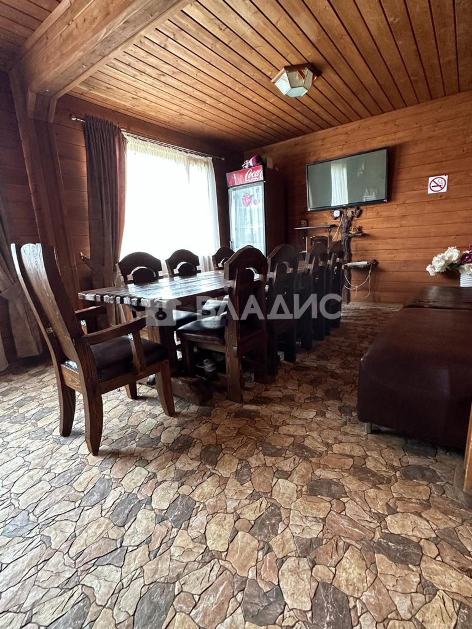 Сдать дачу, дом, коттедж за 120 000 рублей на Еланская улица