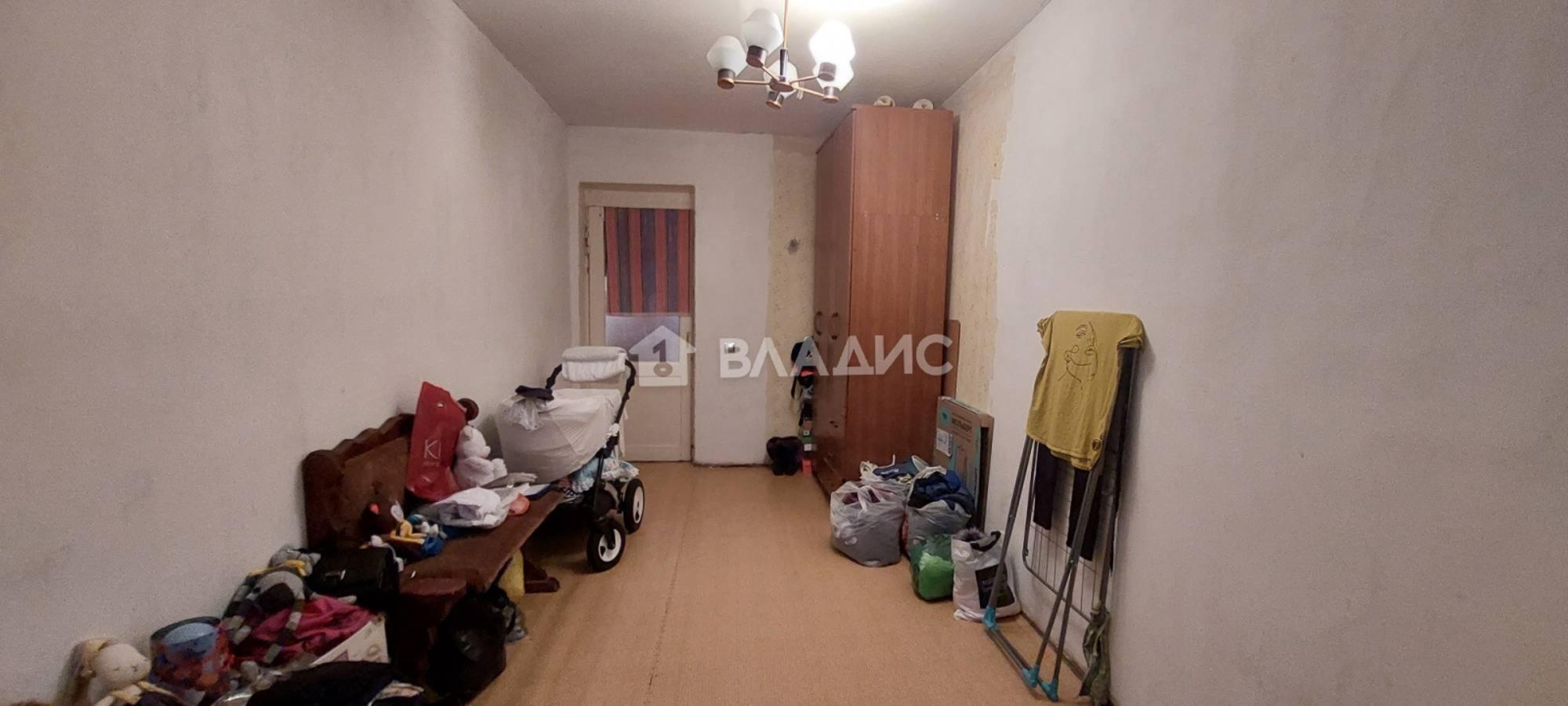 Купить квартиру за 3 100 000 рублей на Коммунистическая улица
