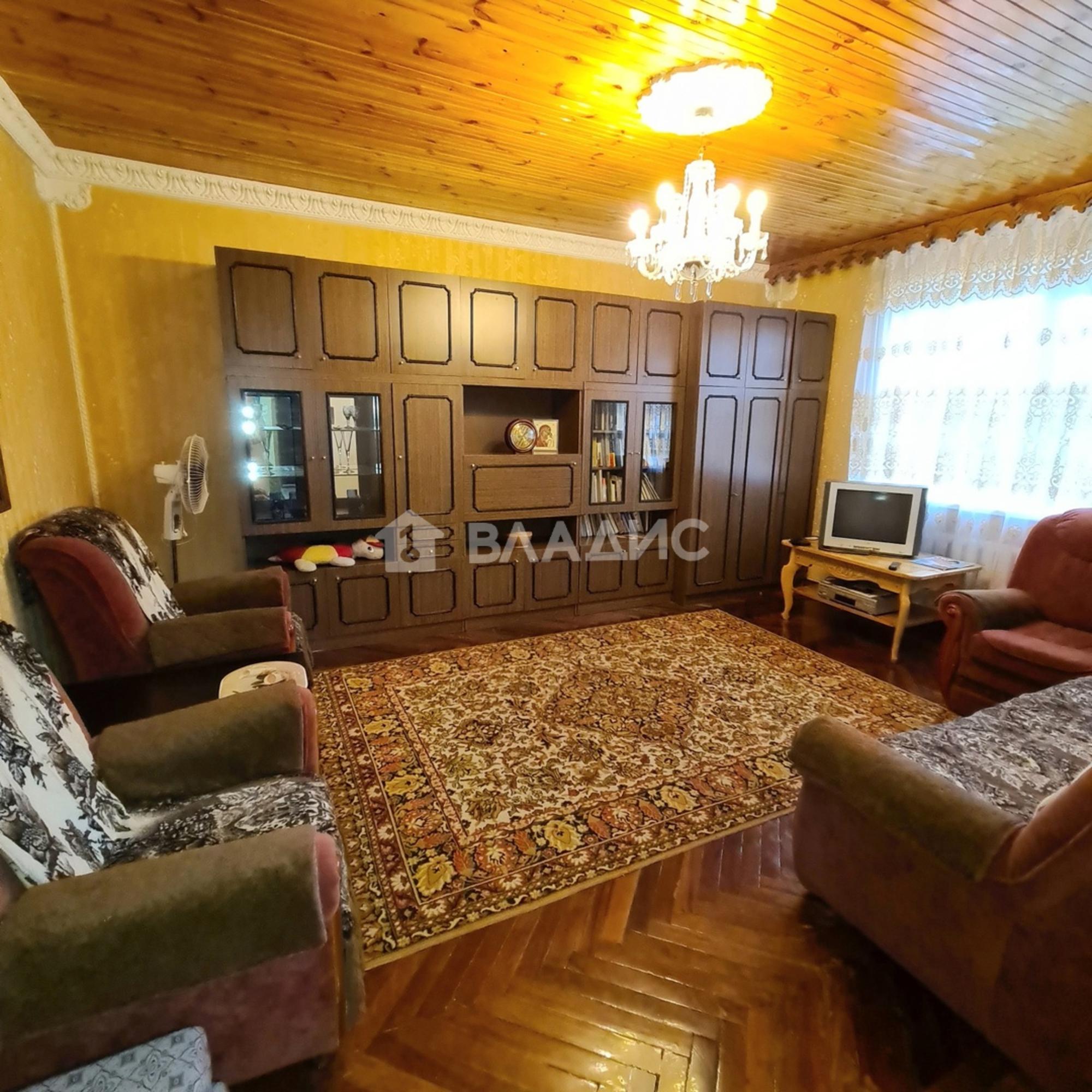 Сдать дачу, дом, коттедж за 50 000 рублей на Школьная улица