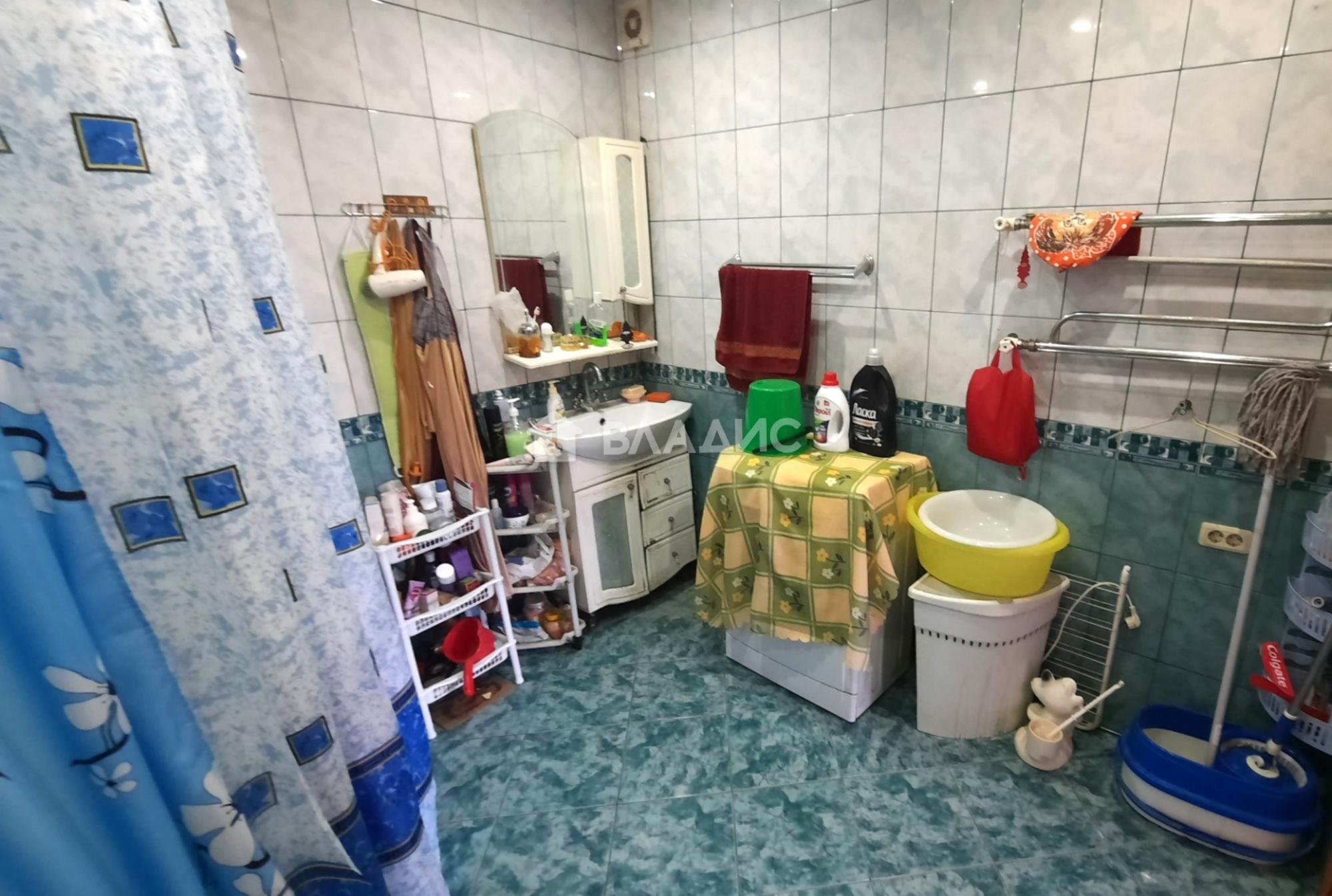Купить дачу, дом, коттедж за 3 590 000 рублей на улица Жуковского