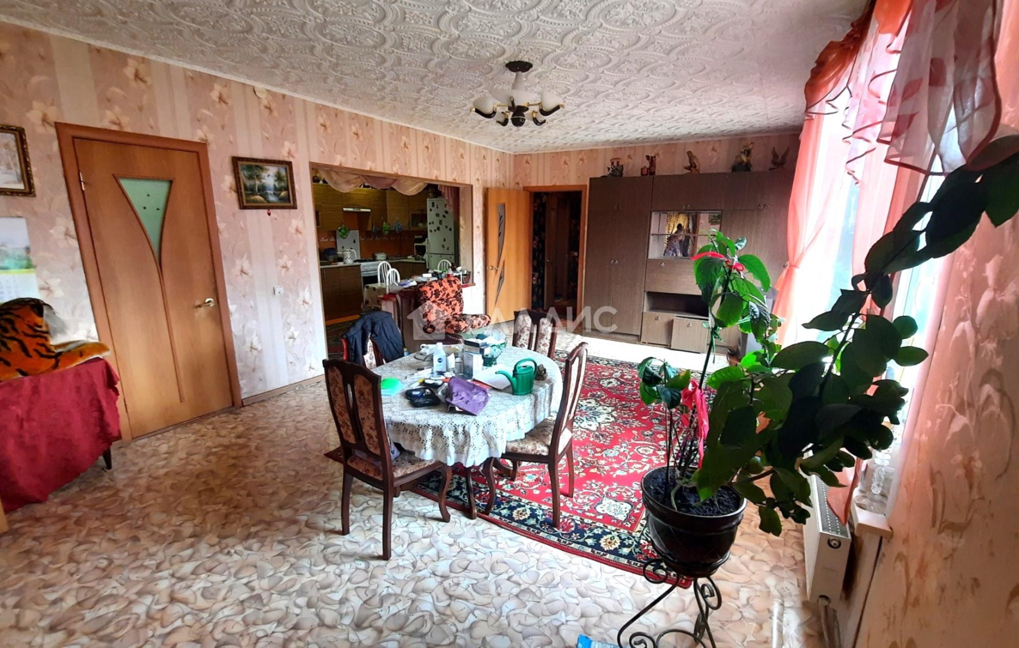 Купить дачу, дом, коттедж за 3 590 000 рублей на улица Жуковского