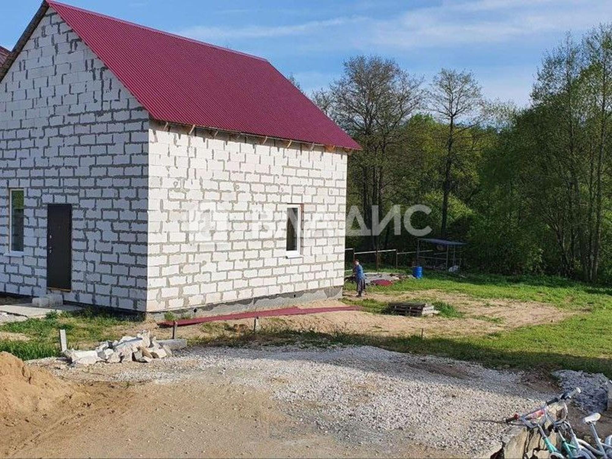 Купить дачу, дом, коттедж за 10 000 000 рублей на Луговая улица