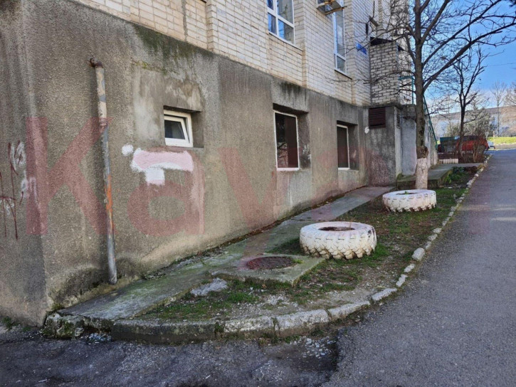 Помещение свободного назначения микрорайон Парус ул.