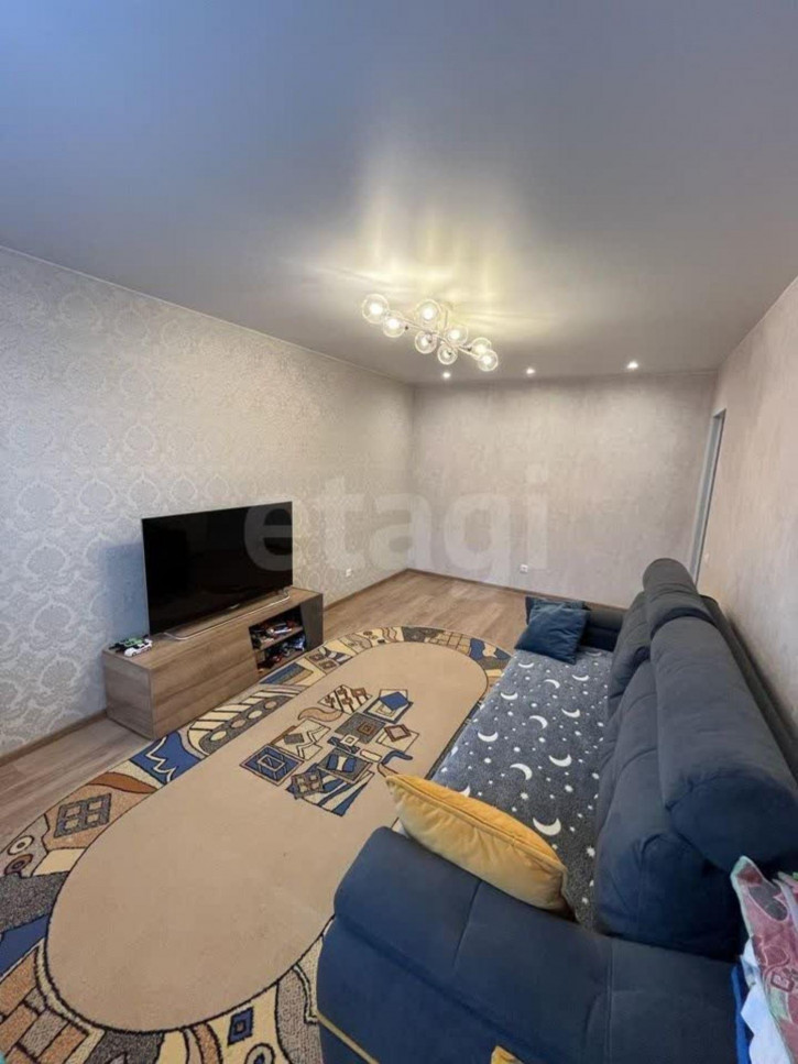2-комн квартира улица Солодунова, 10