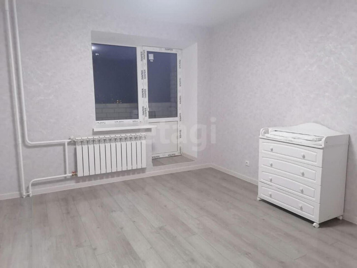 2-комн квартира улица Гагарина, 80ак4