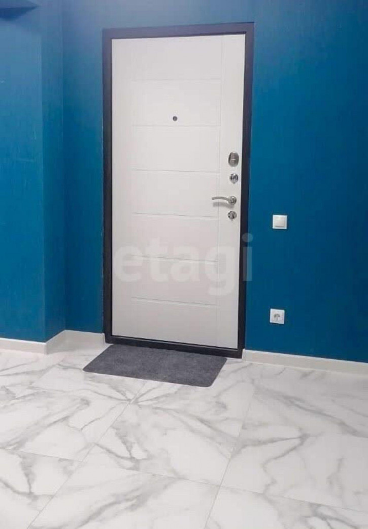 2-комн квартира улица Гагарина, 80ак4