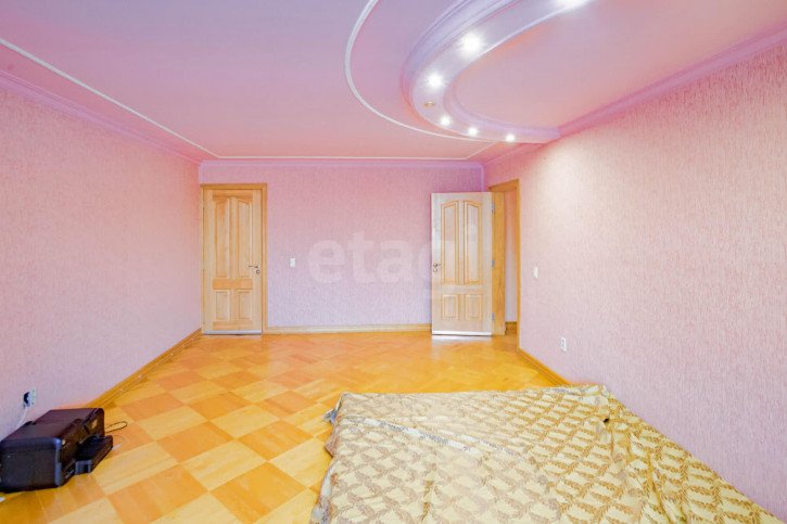5-комн квартира улица Карла Маркса, 9б