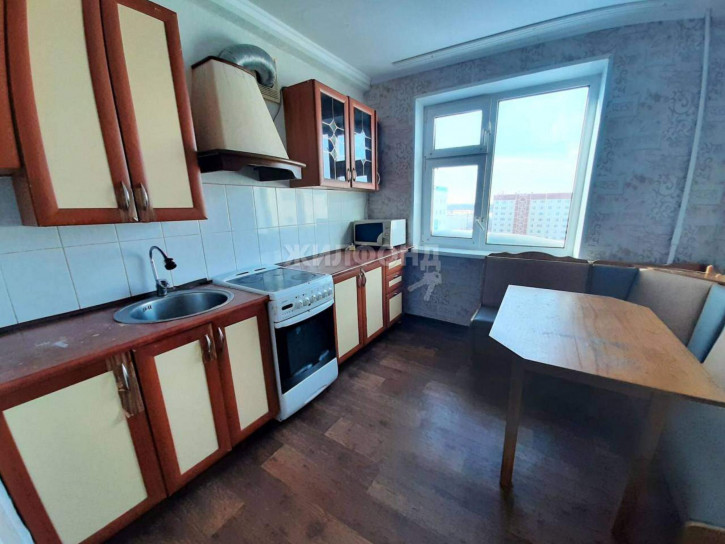3-комн квартира Ленинградская улица, д.31