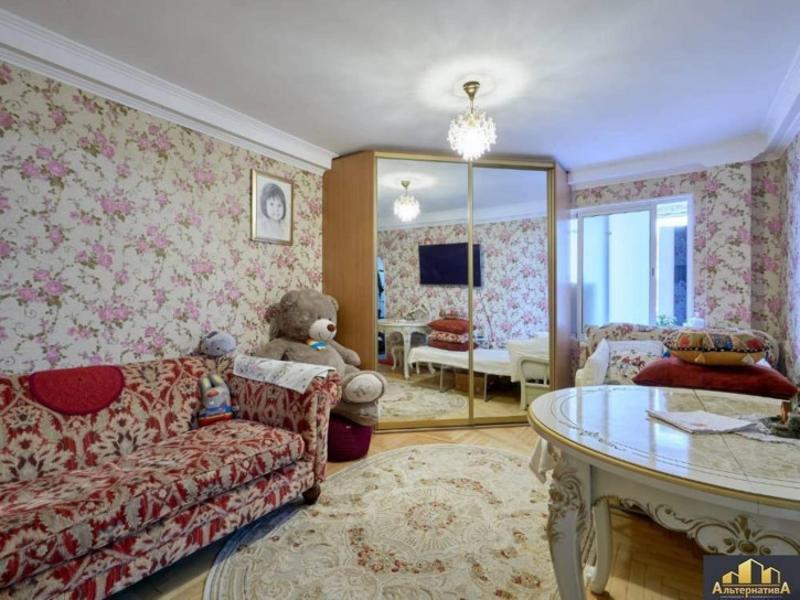 1-комн квартира Жмакина ул.