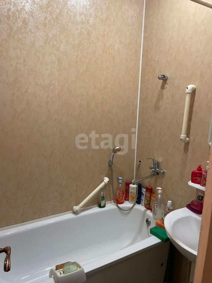 2-комн квартира 20 Партсъезда, 5
