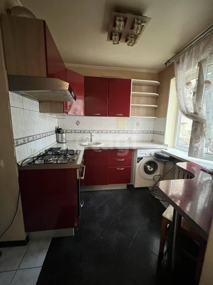 3-комн квартира Севастопольская, 37