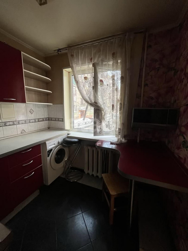 3-комн квартира Севастопольская, 37