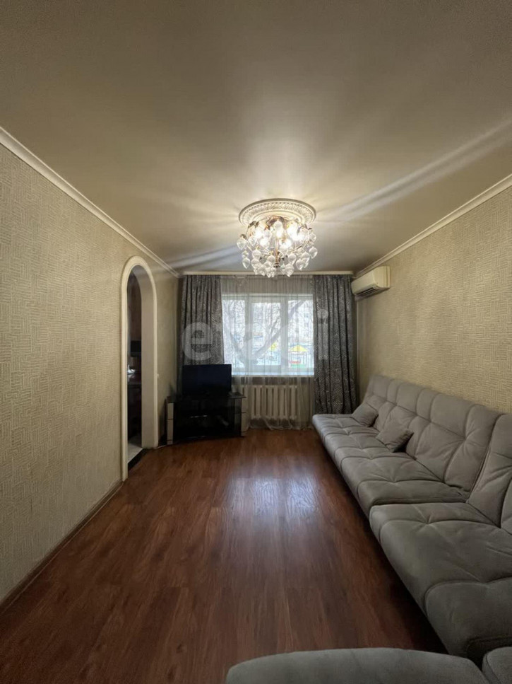 3-комн квартира Севастопольская, 37