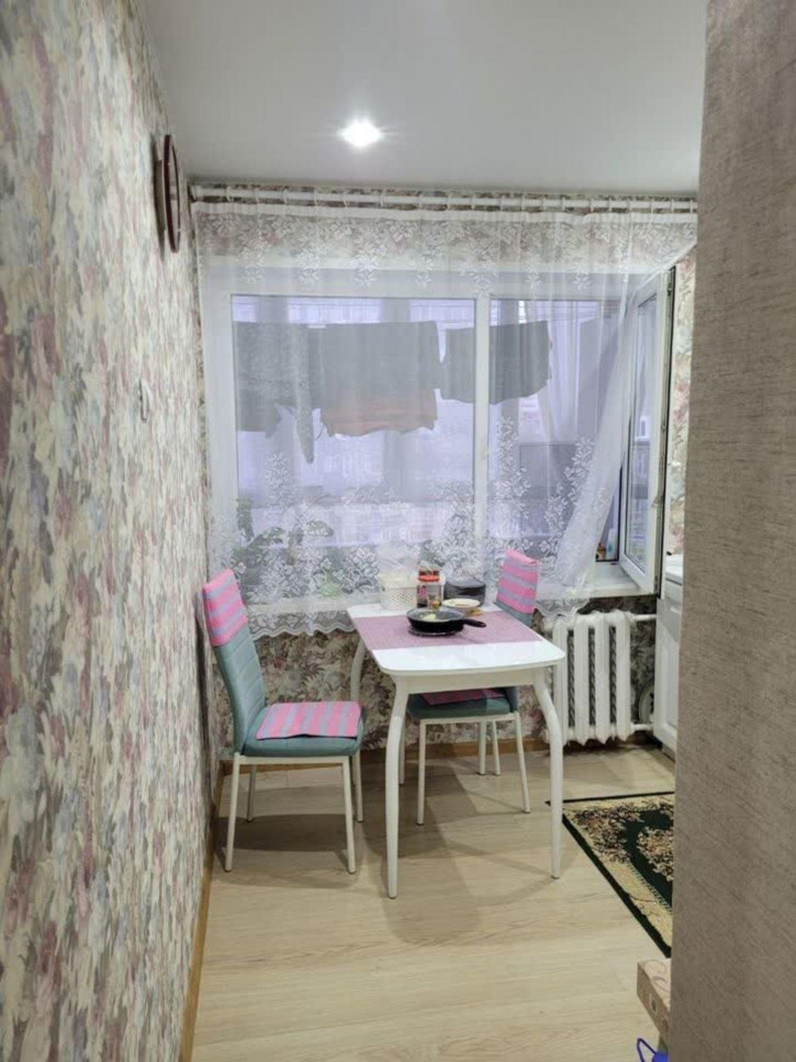 3-комн квартира Судостроителей, 34