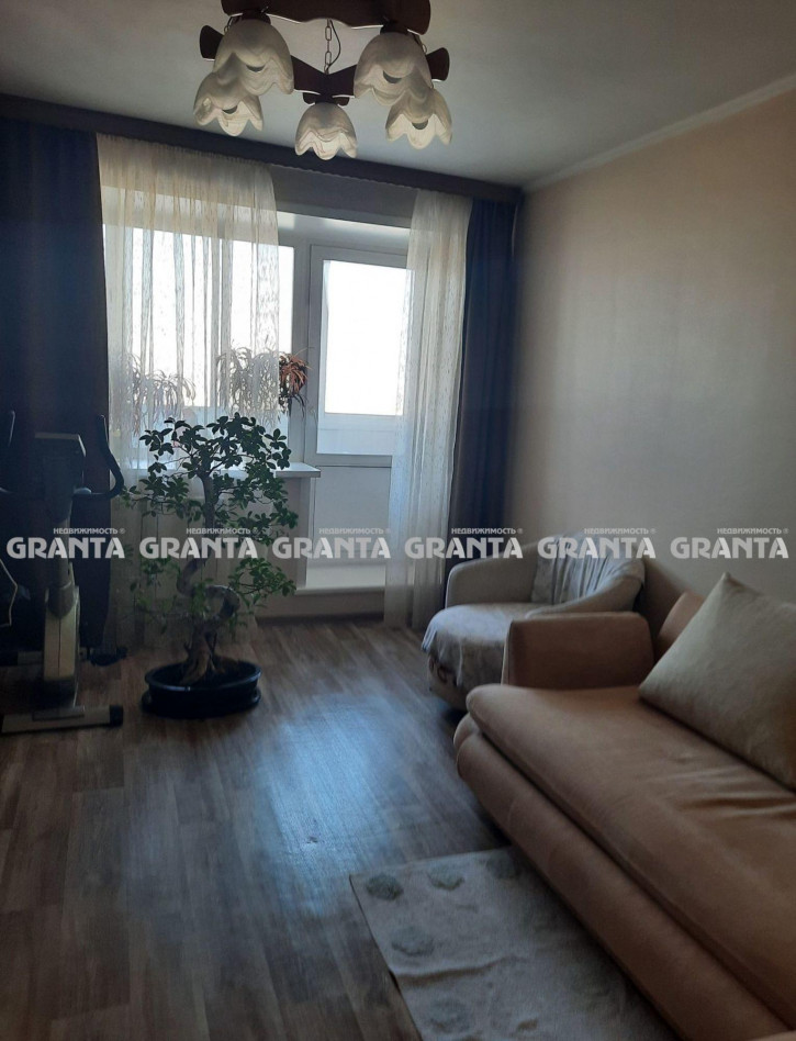 4-комн квартира ул Ленина, 97