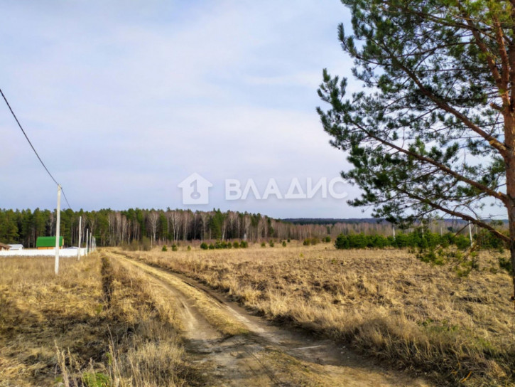 Земельный участок