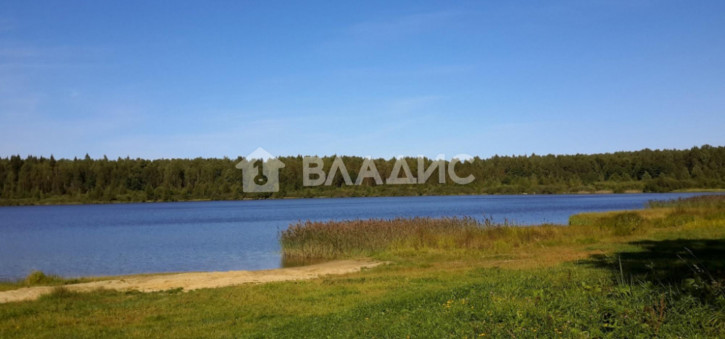 Земельный участок