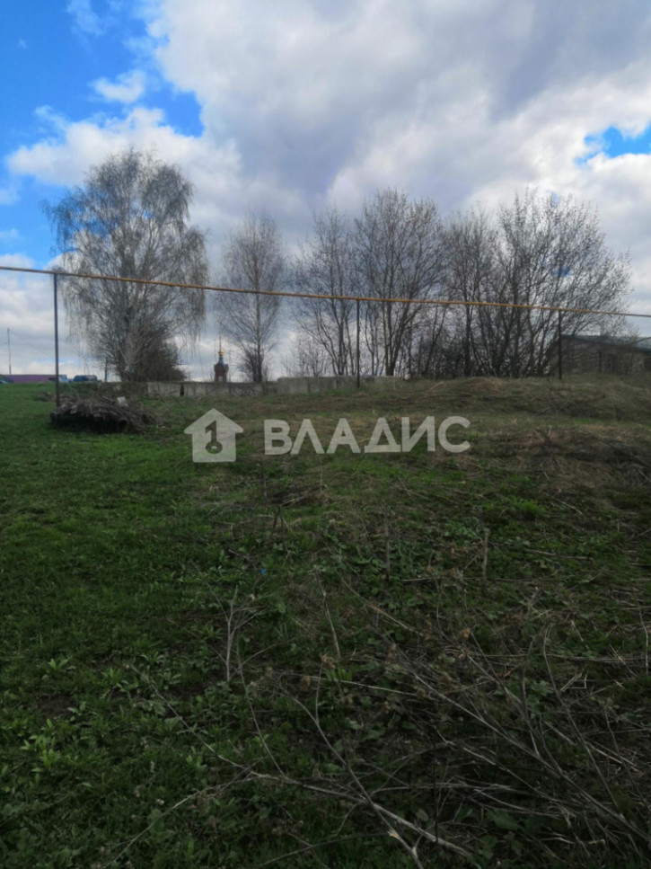 Земельный участок
