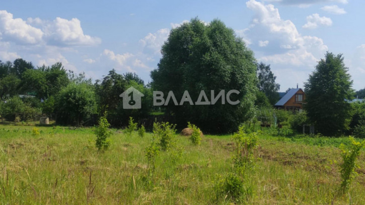 Земельный участок