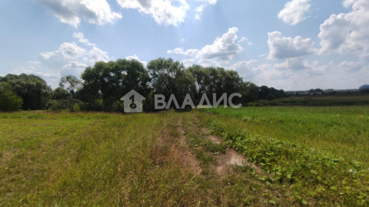 Земельный участок
