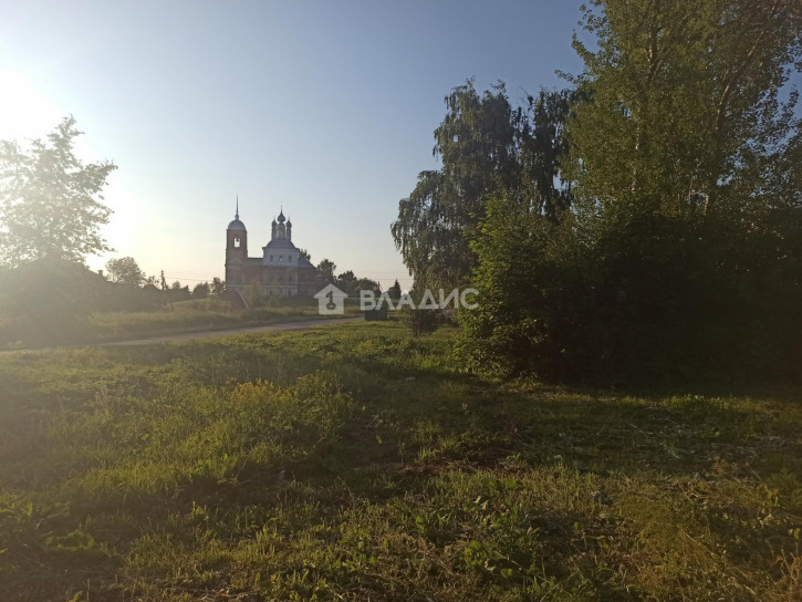 Земельный участок