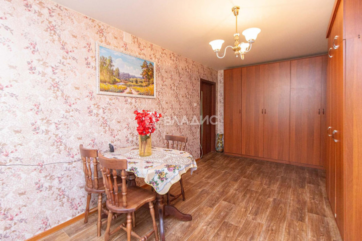 3-комн квартира улица Растопчина