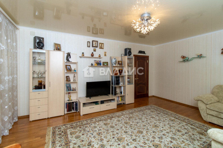 3-комн квартира улица Горького