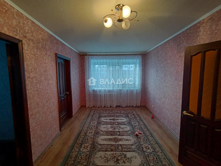 3-комн квартира Ноябрьская улица