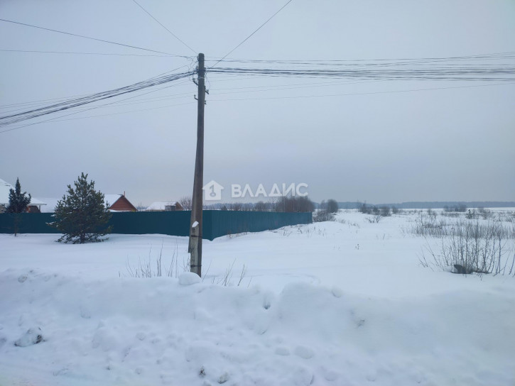Земельный участок