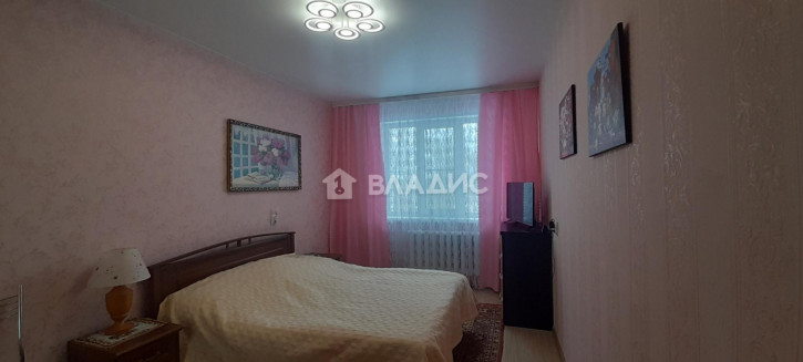 2-комн квартира улица Комиссарова