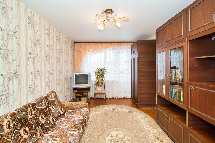 3-комн квартира улица Растопчина