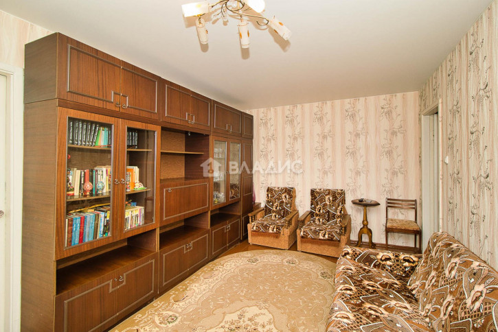 3-комн квартира улица Растопчина