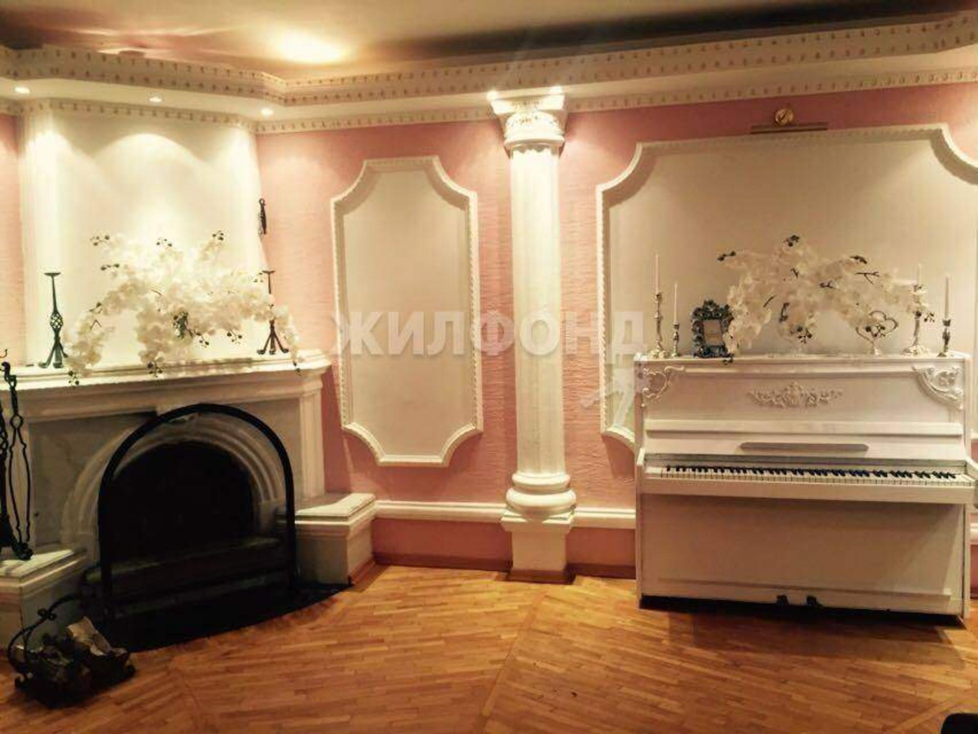 Купить дачу, дом, коттедж за 15 000 000 рублей на Лесная улица