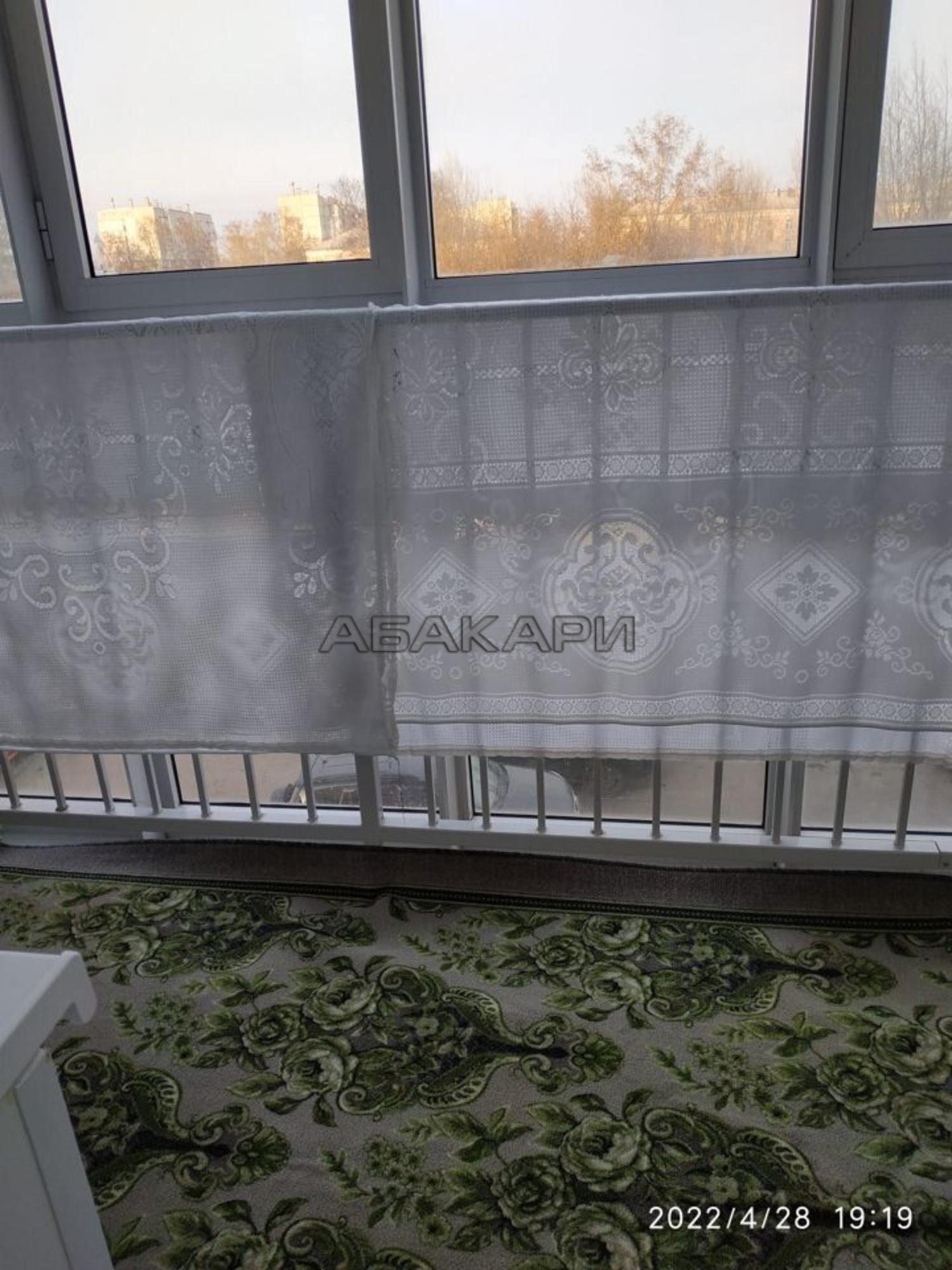 Сдать квартиру за 27 000 рублей на улица Александра Матросова, 32
