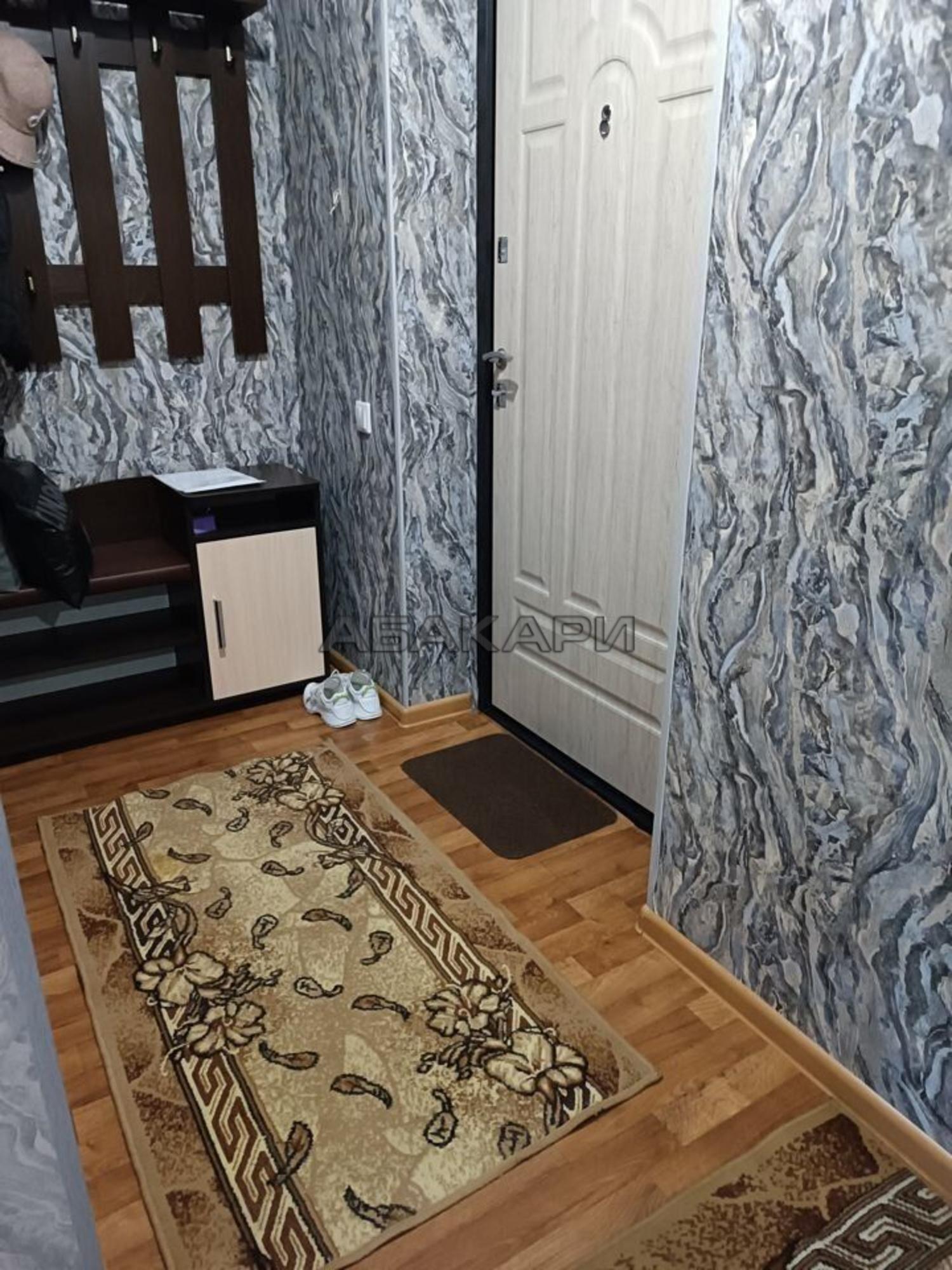 Сдать квартиру за 27 000 рублей на улица Александра Матросова, 32