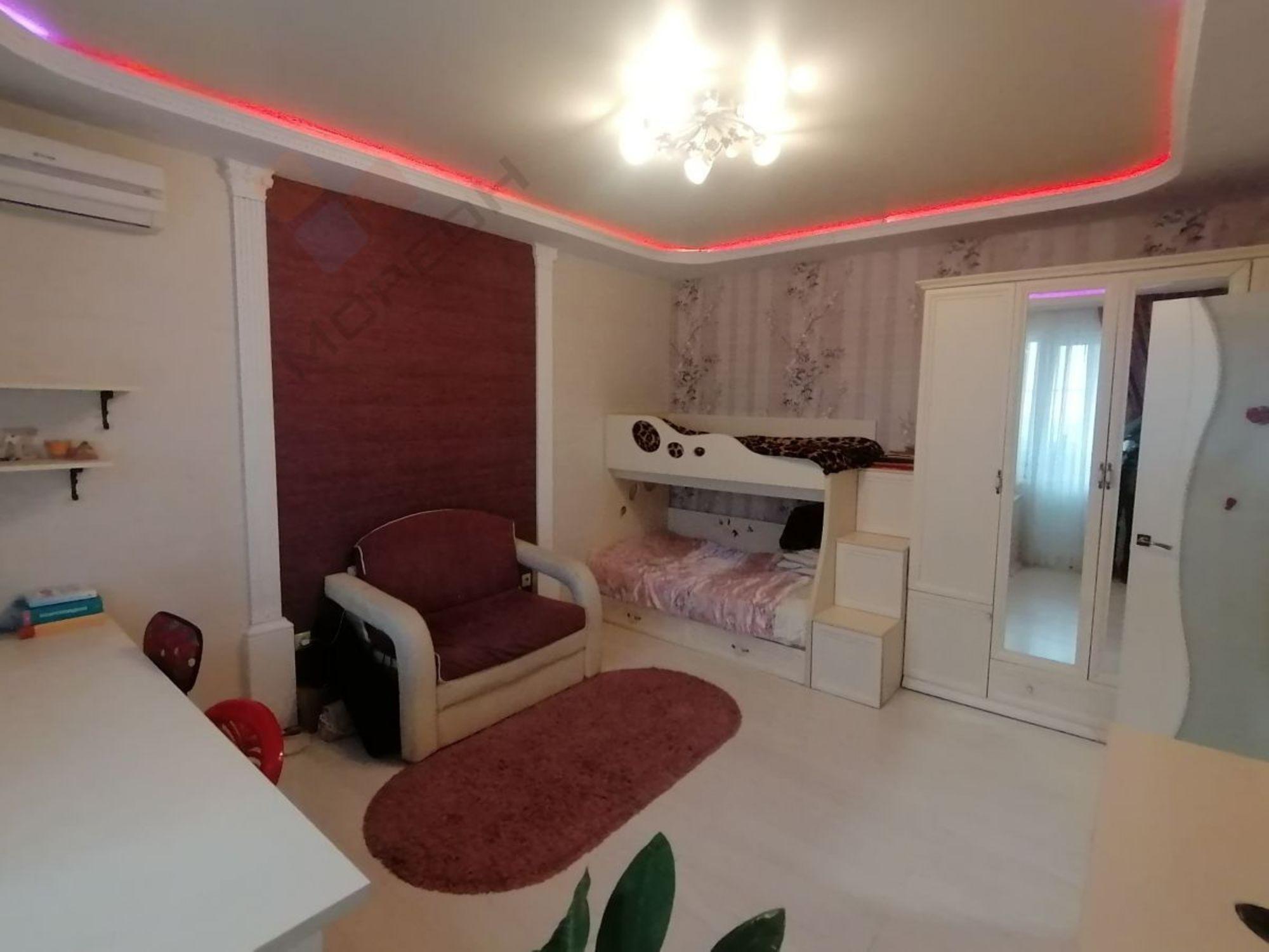 Купить квартиру за 11 450 000 рублей на КИМ ул, 143/1